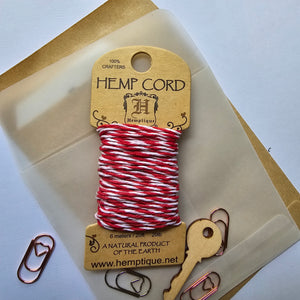 Hemptique Mini Twine Card | Red and White