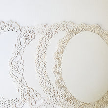 Load image into Gallery viewer, Lacy Doilies - Oval
